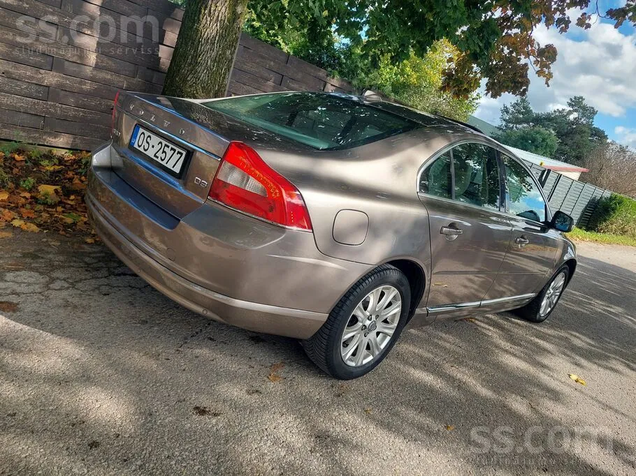 Volvo S80 2010 photo 4