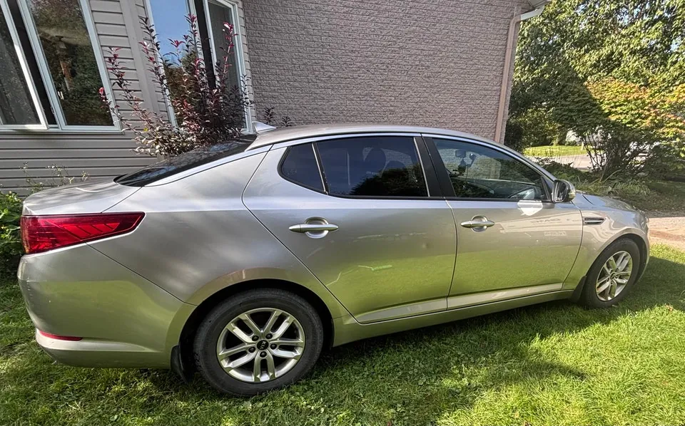 Kia Optima 2013 photo 3