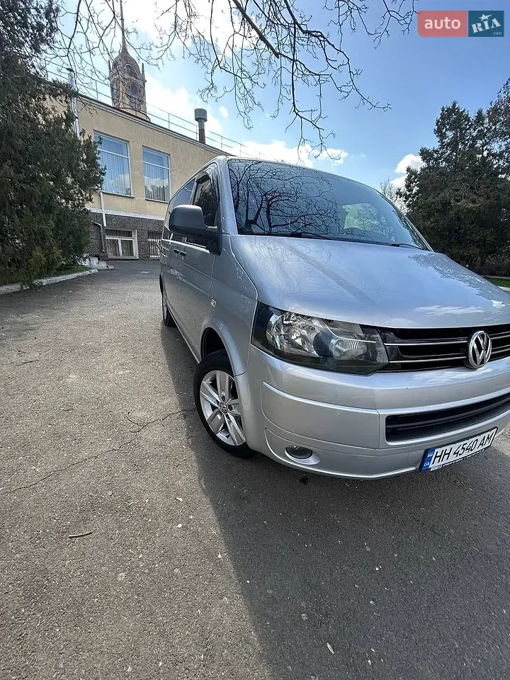 Volkswagen Multivan 2012 photo 4