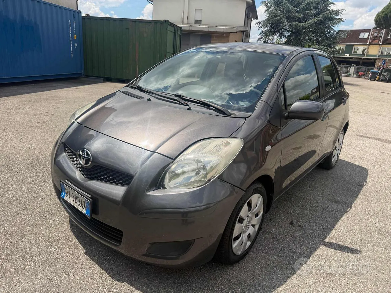 Toyota Yaris 2009 photo 3