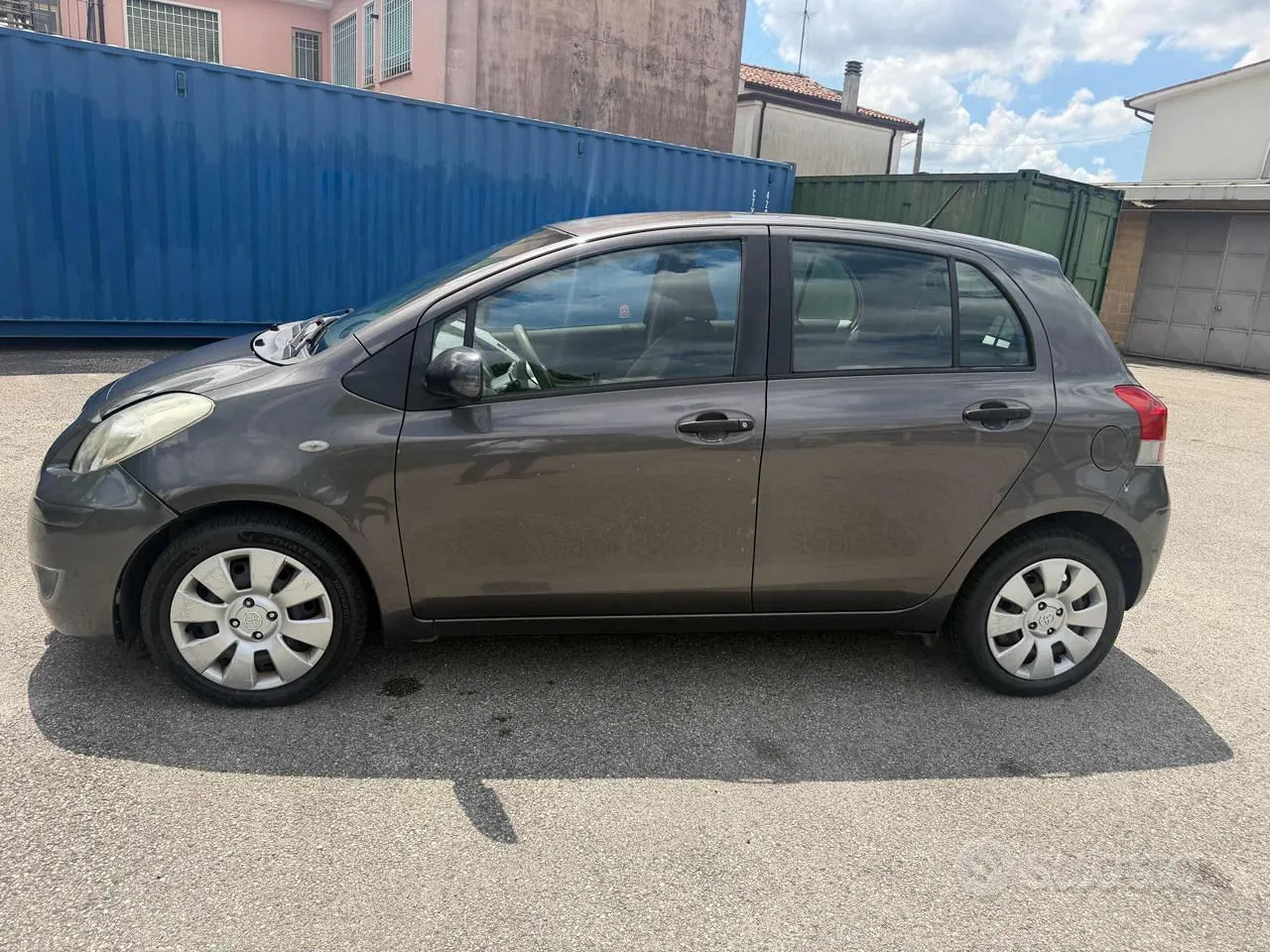 Toyota Yaris 2009 photo 4
