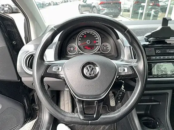 Volkswagen Up 2017 photo 4