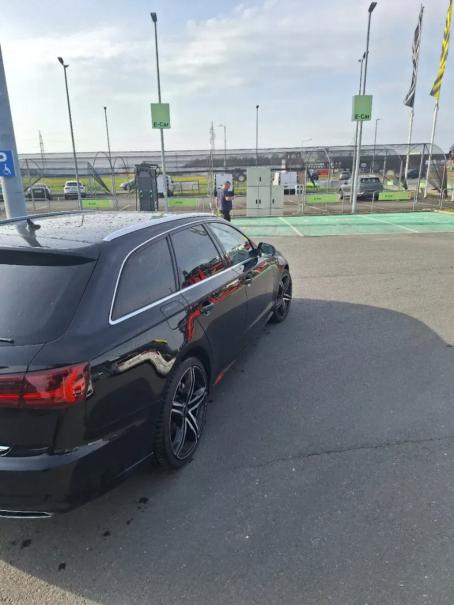 Audi A6 2015 photo 3