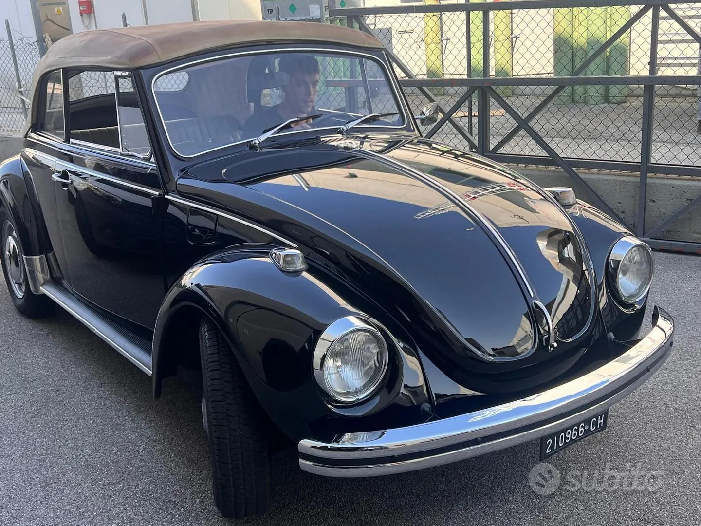 Volkswagen Maggiolone Cabrio 1970 photo 4