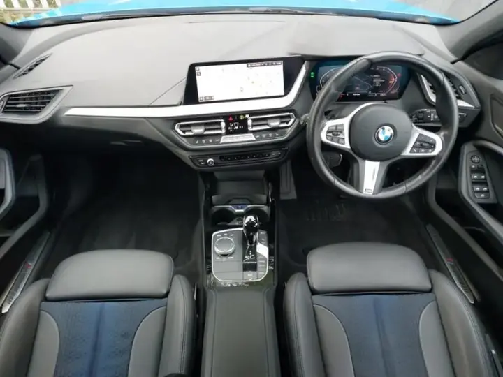 BMW 1 Series 2023 photo 3
