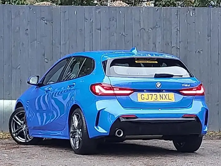 BMW 1 Series 2023 photo 2