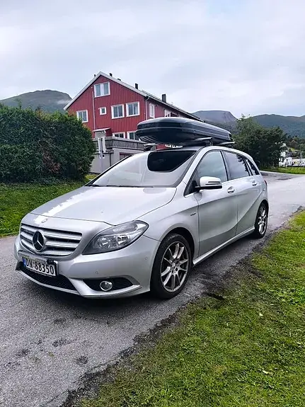 Mercedes-Benz B 180 D 2012 photo 2