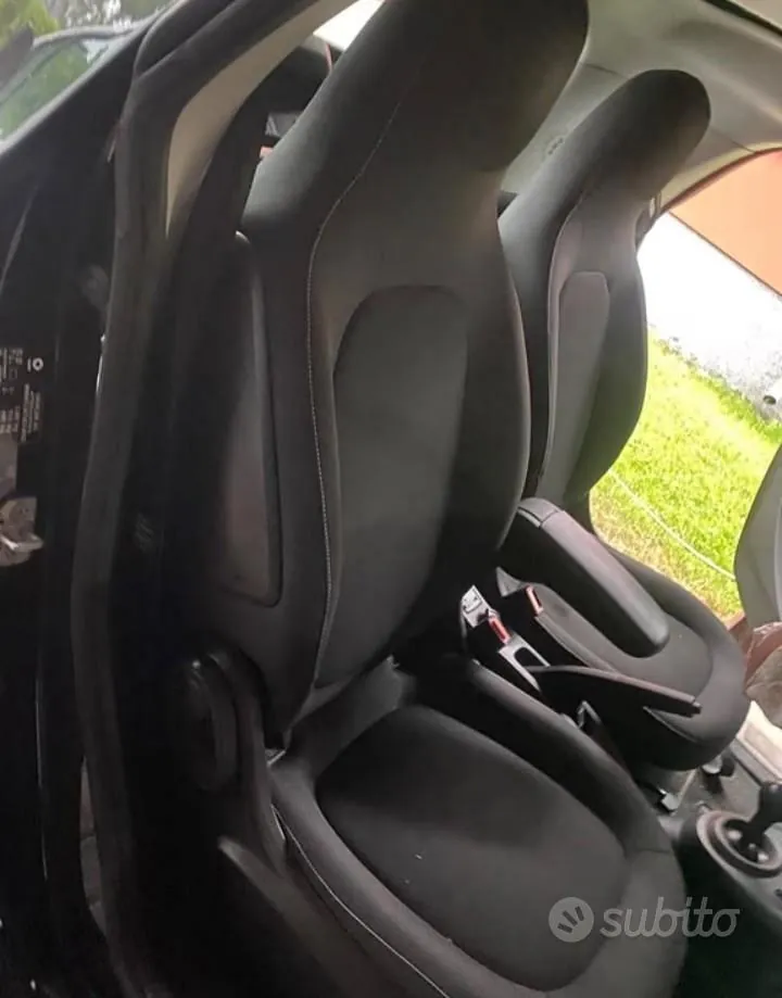 Smart Fortwo 2019 photo 3