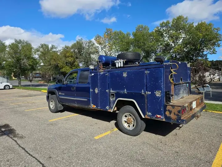 GMC Sierra 2500Hd 2003 photo 3