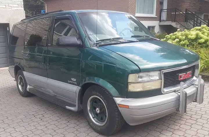 GMC Safari
