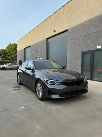 BMW 330E
