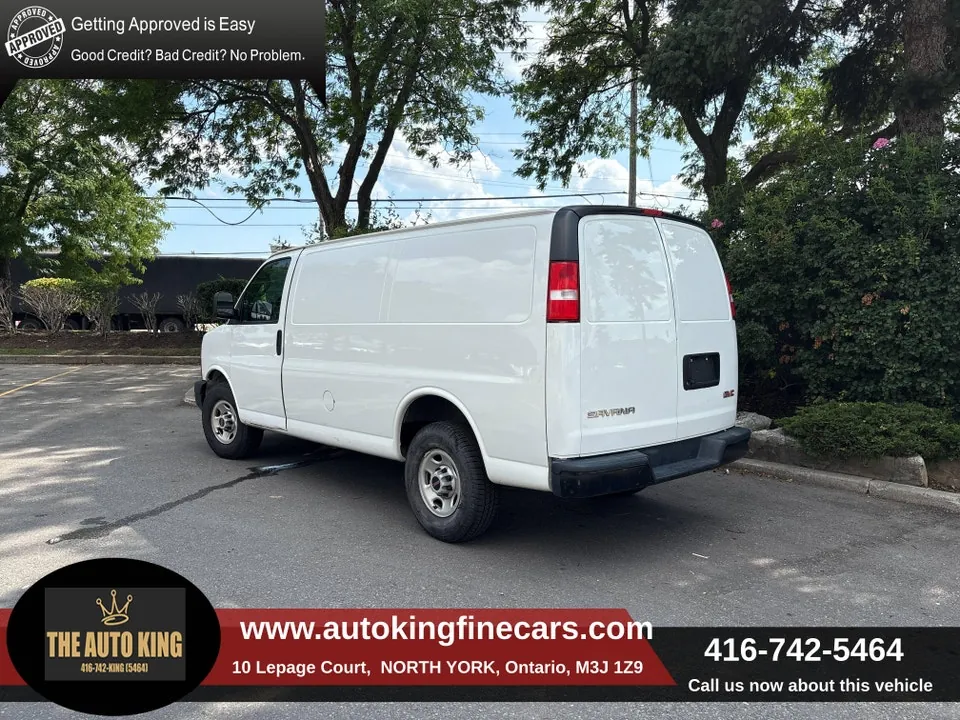 GMC Savana 2020 photo 2
