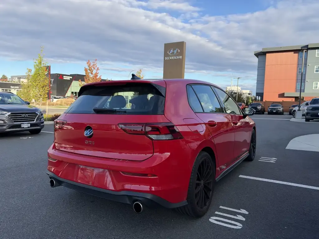 Volkswagen Golf Gti 2023 photo 5
