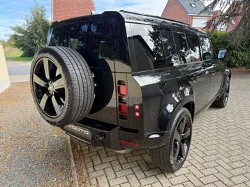 Land Rover Defender 2025 photo 3