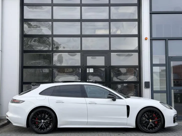 Porsche Panamera 2018 photo 3