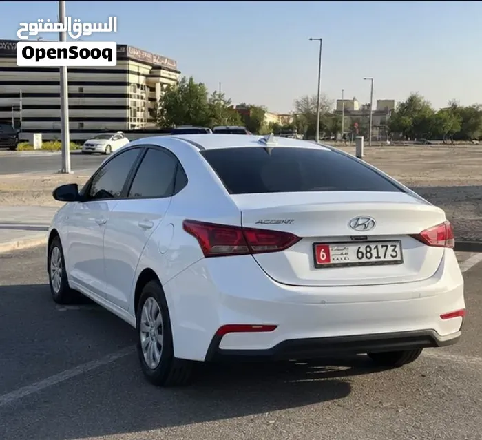 Hyundai Accent 2020 photo 2