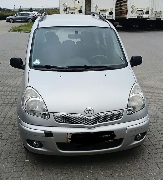 Toyota Yaris 2005 photo 2
