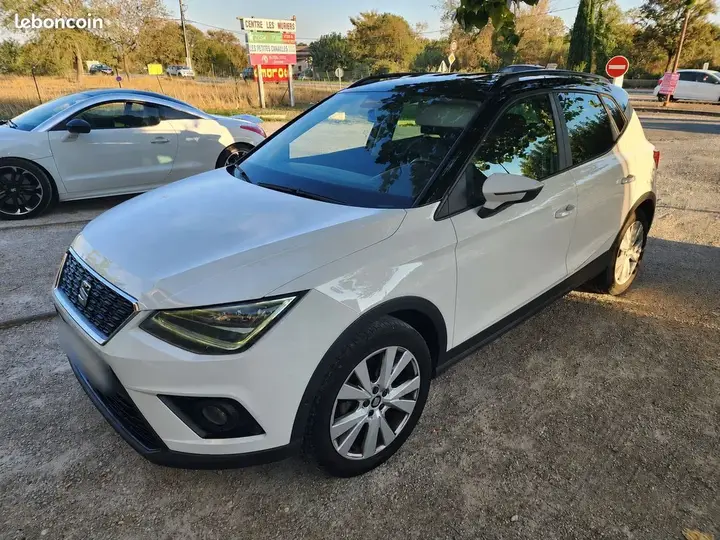 Seat Arona 2019 photo 5