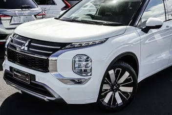 Mitsubishi Outlander 2026 photo 3