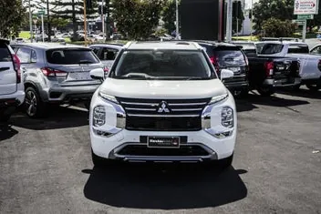 Mitsubishi Outlander 2026 photo 4