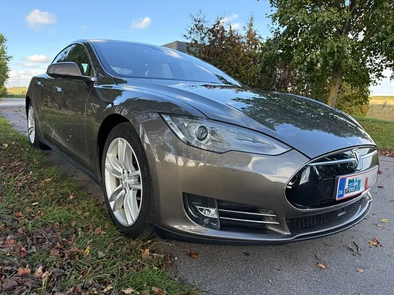 Tesla Model S 2015 photo 4