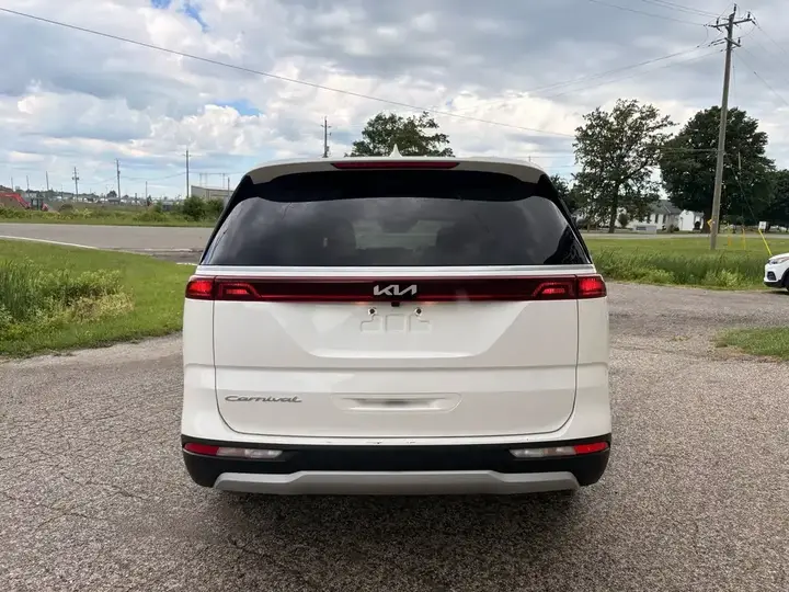 Kia Carnival 2022 photo 5