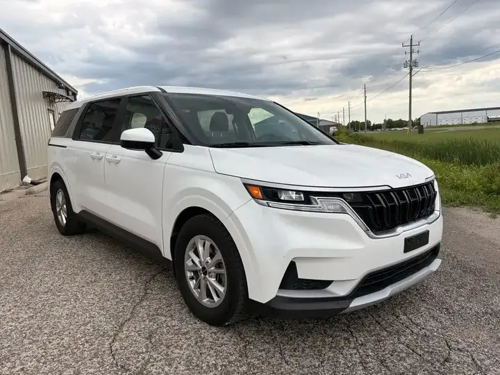 Kia Carnival 2022 photo 3