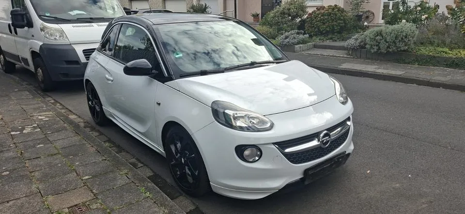 Opel Adam