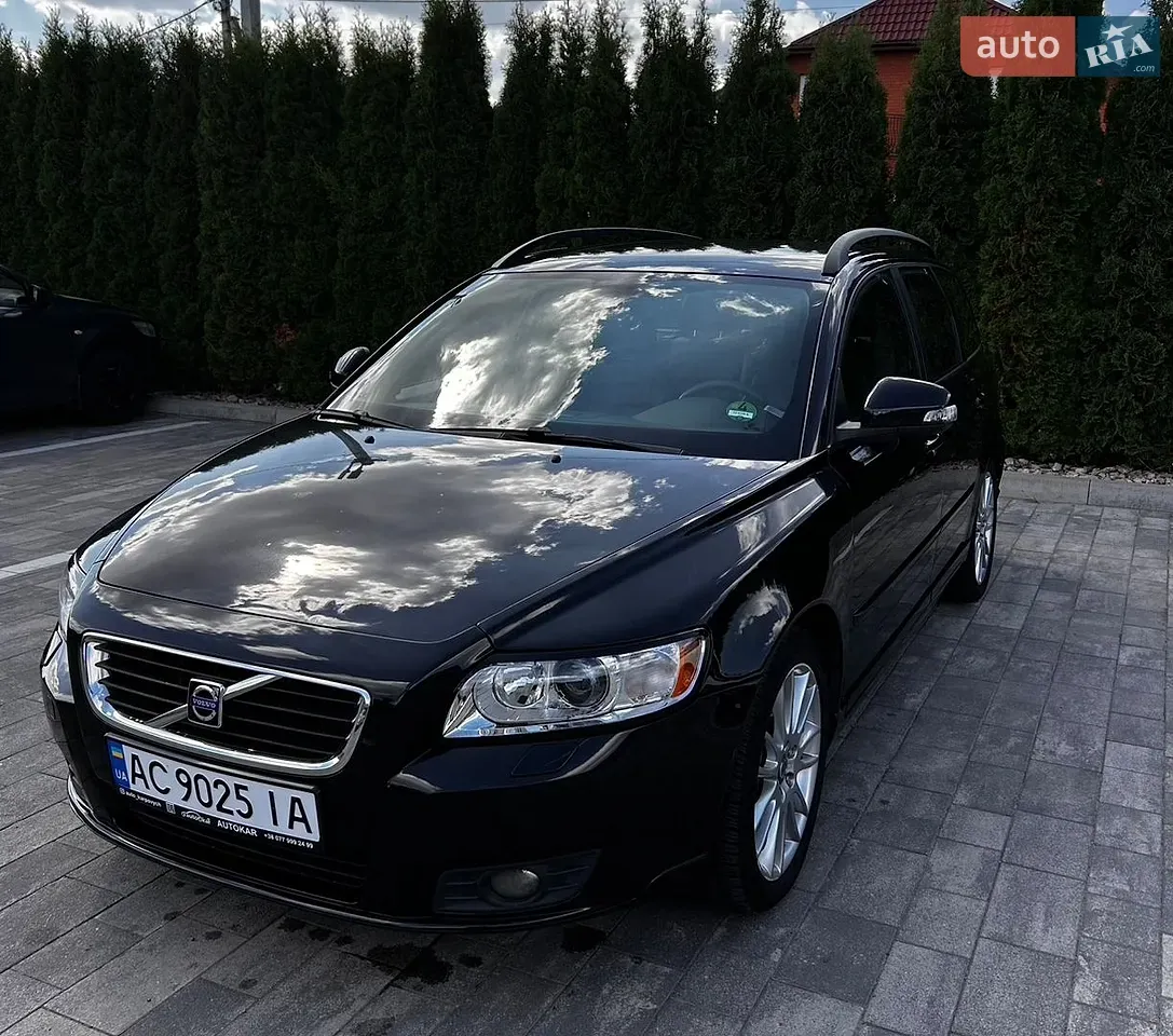 Volvo V50 2009 photo 2