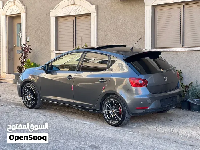 Seat Ibiza 2012 photo 4
