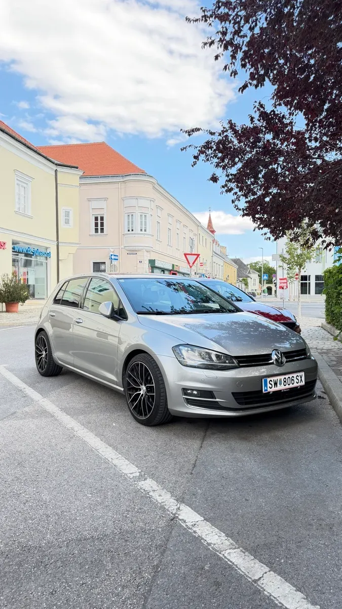Volkswagen Golf 2013 photo 2