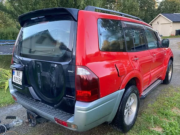 Mitsubishi Pajero 2002 photo 2