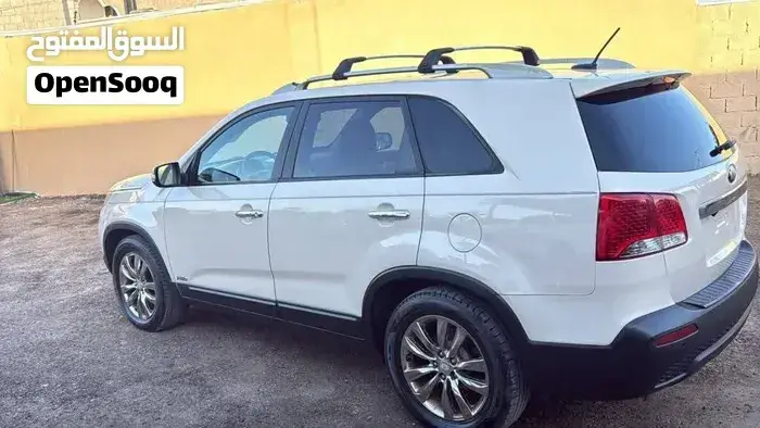 Kia Sorento 2012 photo 4