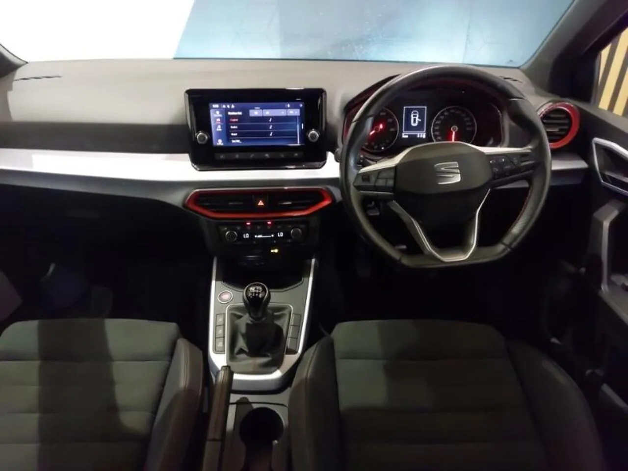 Seat Arona 2023 photo 3