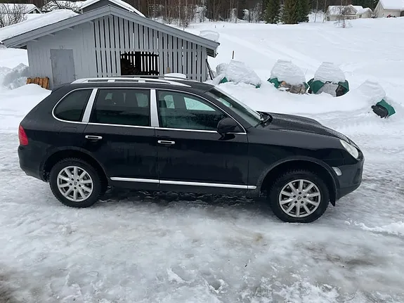 Porsche Cayenne S 2004 photo 2