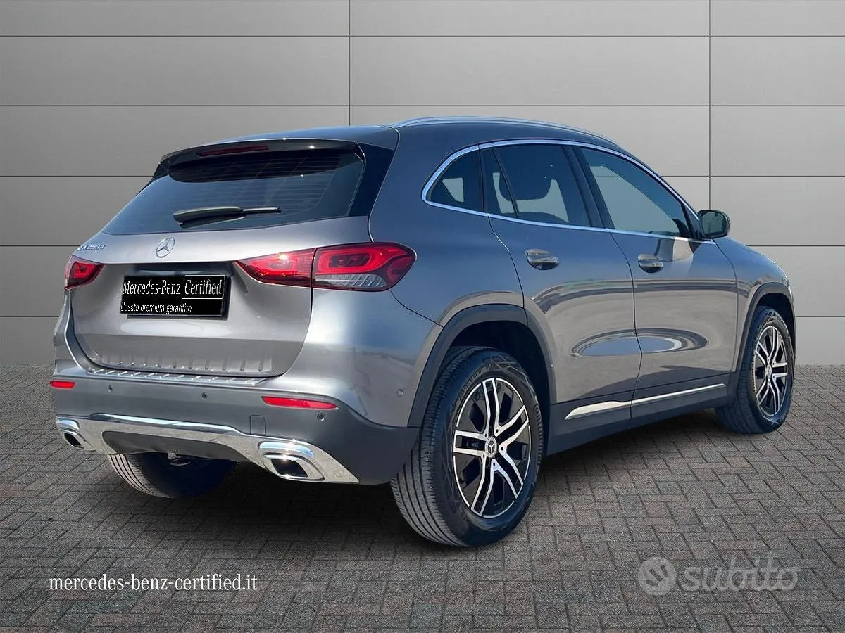 Mercedes-Benz Gla 2023 photo 2