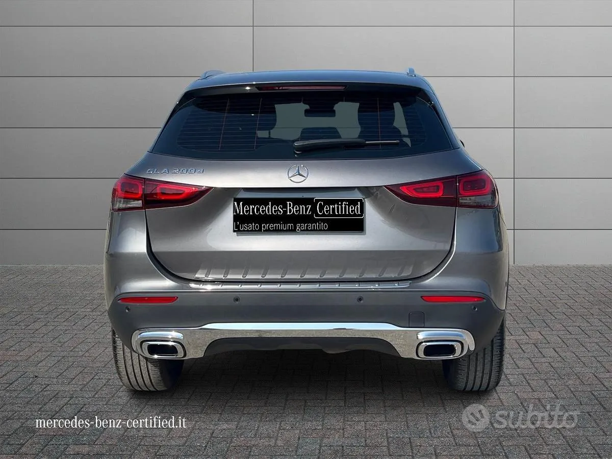 Mercedes-Benz Gla 2023 photo 4