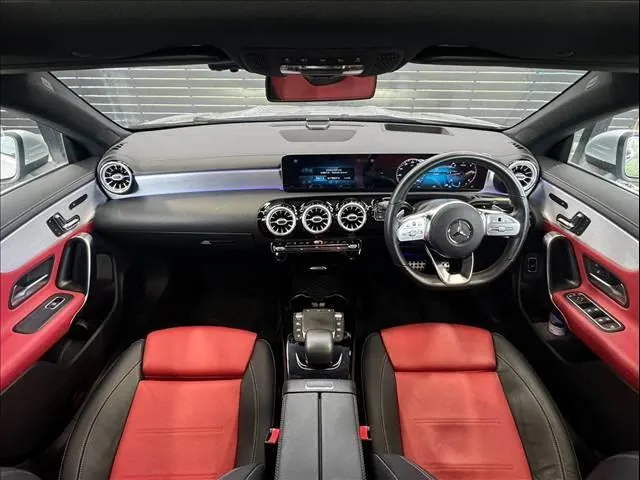 Mercedes-Benz C-Class 2020 photo 2