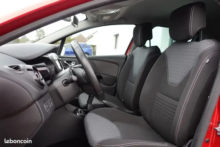 Renault Clio 2014 photo 4
