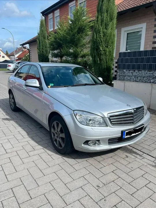 Mercedes-Benz C180