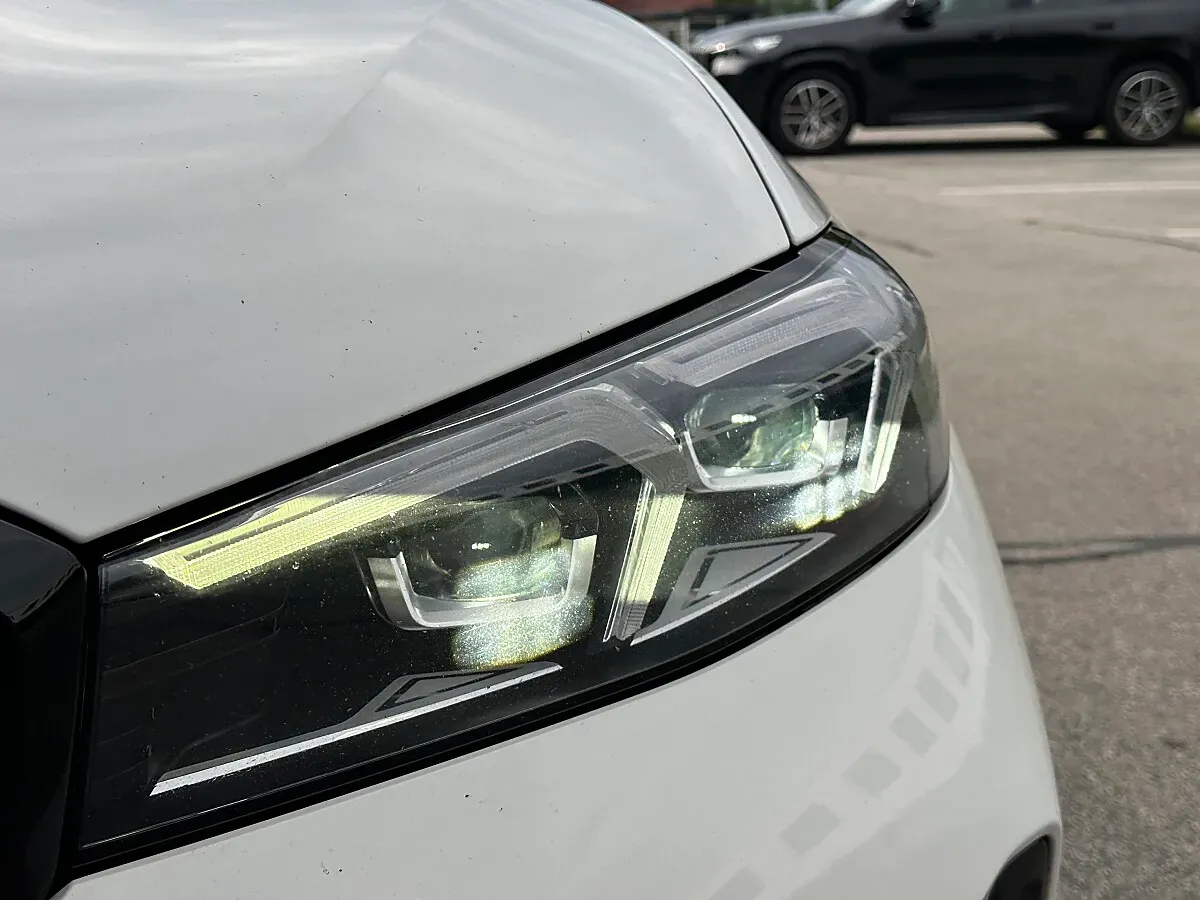 BMW 3 Series 2022 photo 3