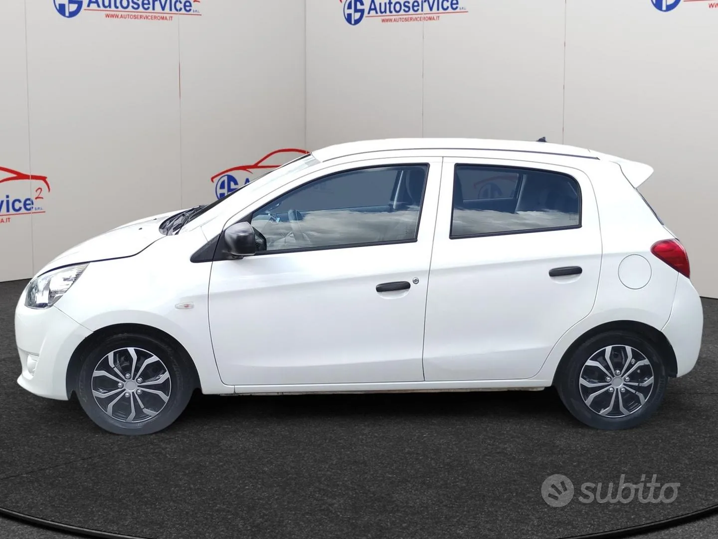 Mitsubishi Space Star 2015 photo 2