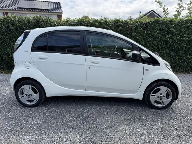 Citroen C-Zero 2013 photo 2
