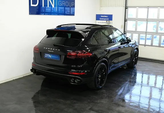 Porsche Cayenne 2018 photo 2