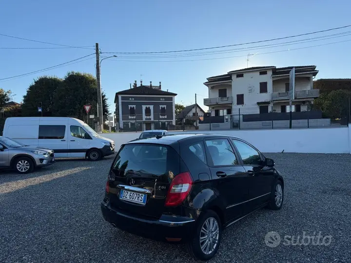 Mercedes-Benz A 180 Cdi Avantgarde 2010 photo 4