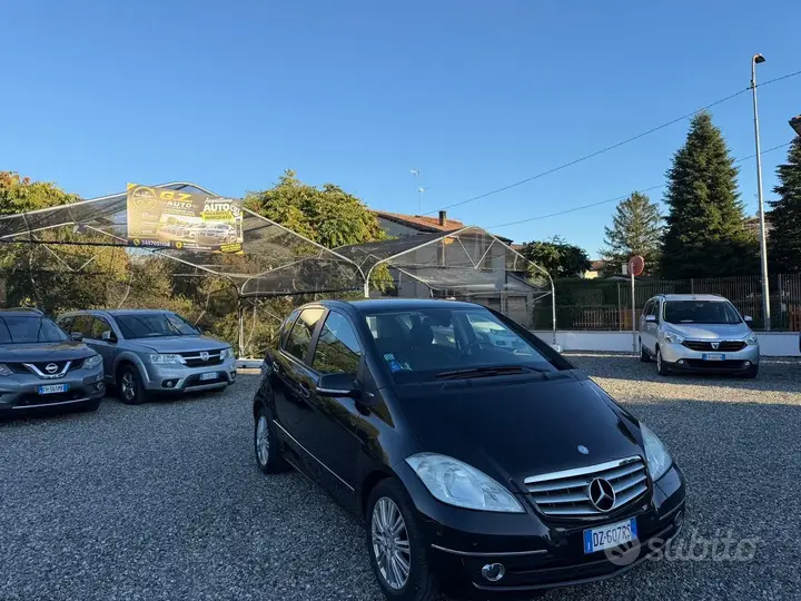 Mercedes-Benz A 180 Cdi Avantgarde 2010 photo 2