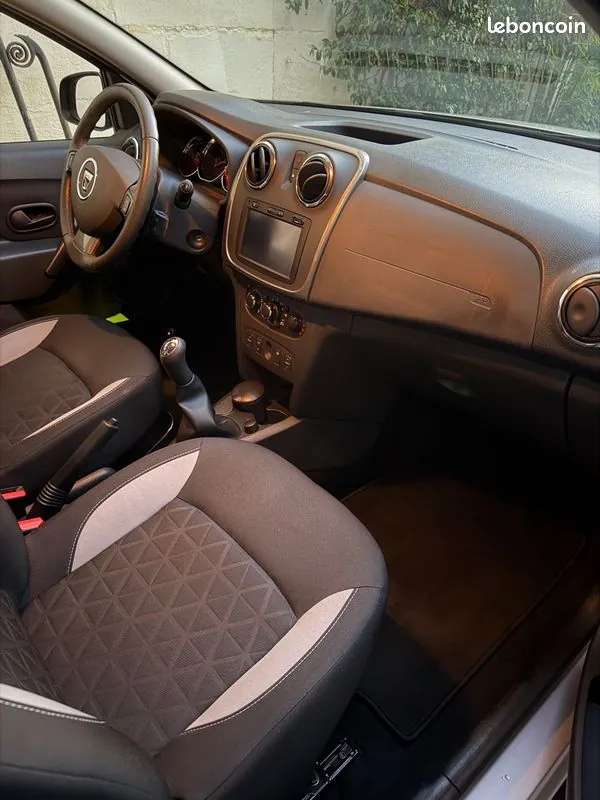 Dacia Sandero Stepway 2015 photo 4
