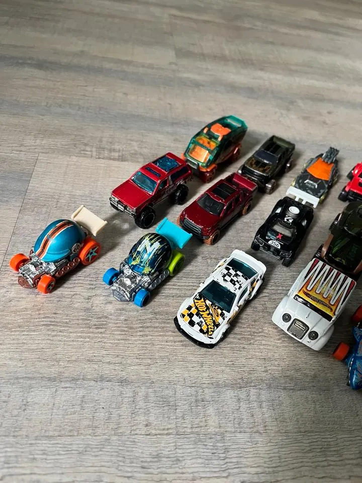 Hot Wheels Autos Set