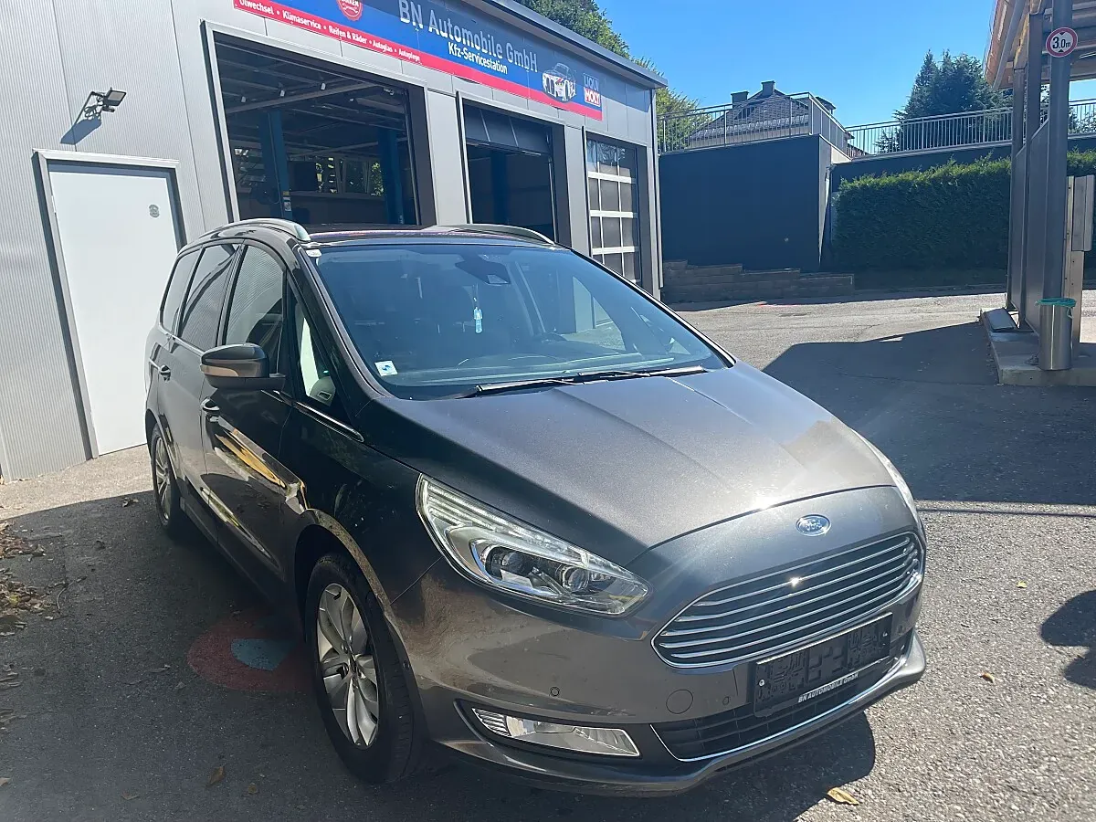Ford Galaxy 2016 photo 3