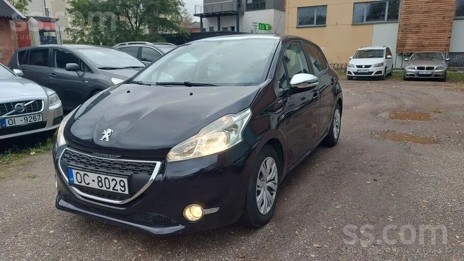 Peugeot 208